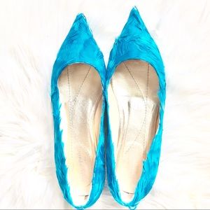 Like new teal feathered Kate Spade flats 7.5